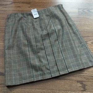 NWT J CREW WOOL PLEATED SKIRT NEUTRAL